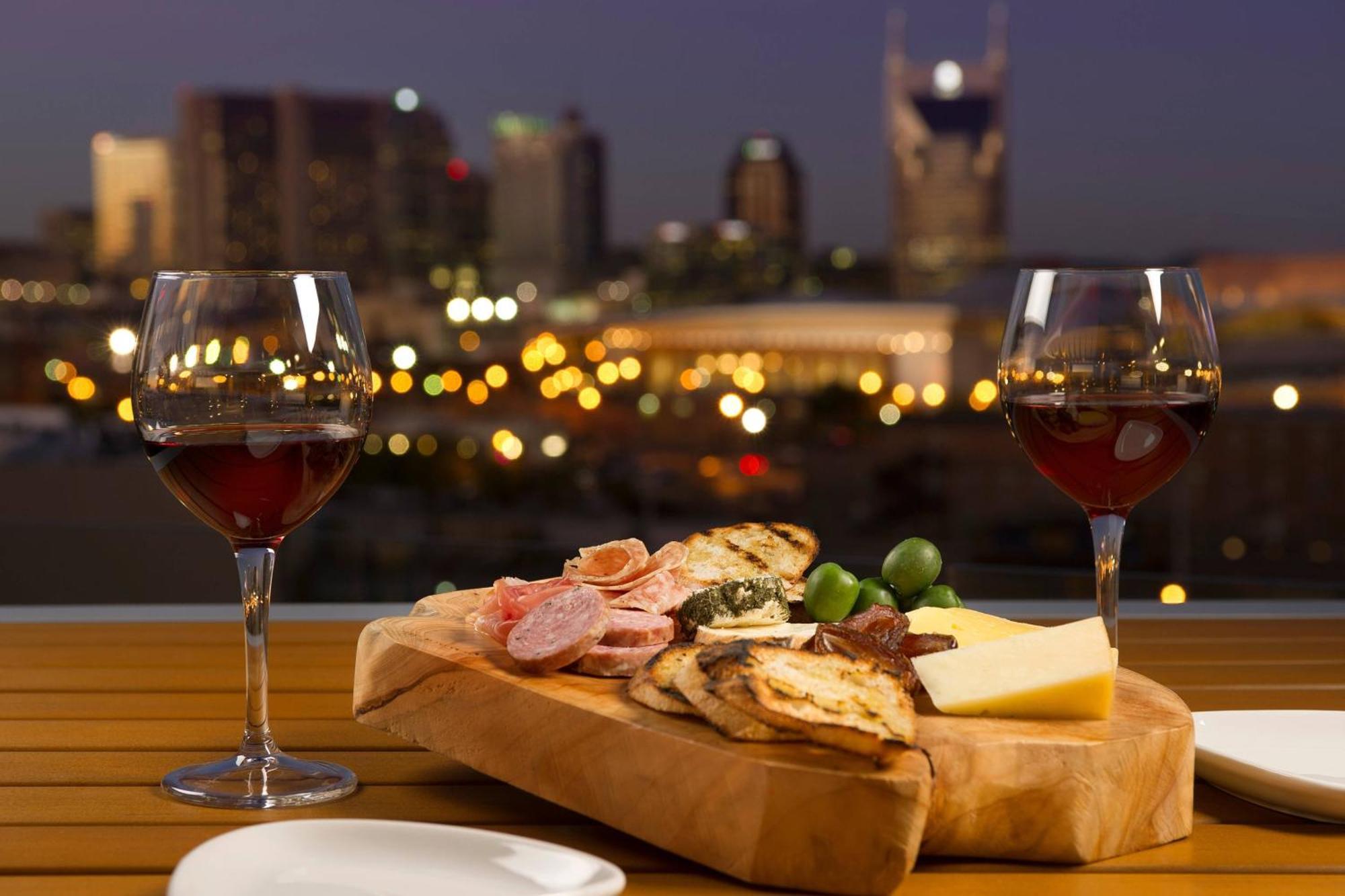 Fairfield Inn And Suites By Marriott Nashville Downtown/The Gulch Экстерьер фото